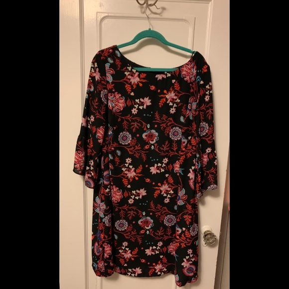 Sangria flowered shift dress size 18w. Perfect for fall 🍁 - Picture 1 of 4